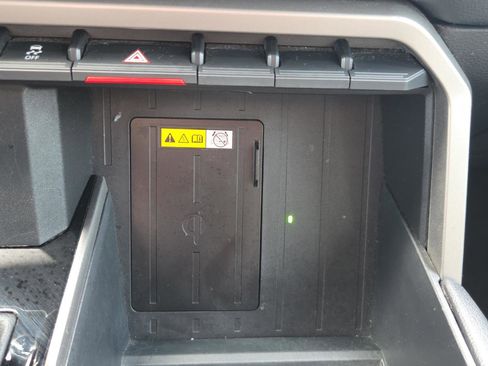 Used 2022 Toyota Tundra Limited w/ Power Package image 34