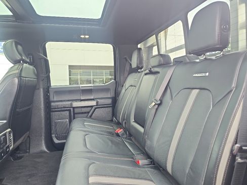 Used 2018 Ford F250 Platinum w/ Platinum Ultimate Package AWD/4WD image 22
