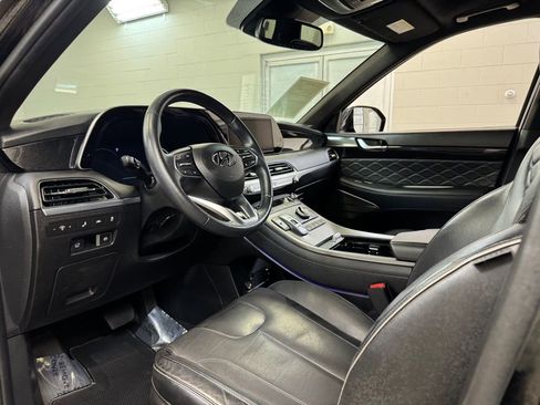 Used 2022 Hyundai Palisade Calligraphy image 13