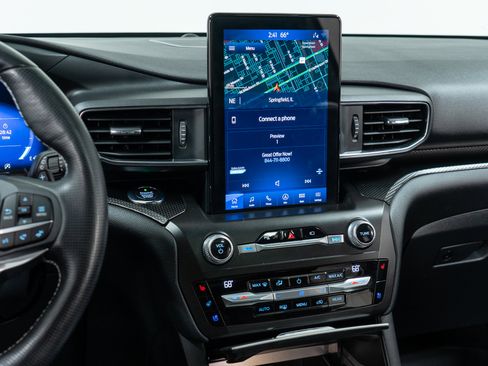 Used 2020 Ford Explorer ST w/ ST Street Pack image 19