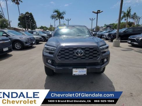 Used 2023 Toyota Tacoma TRD Off-Road AWD/4WD image 3