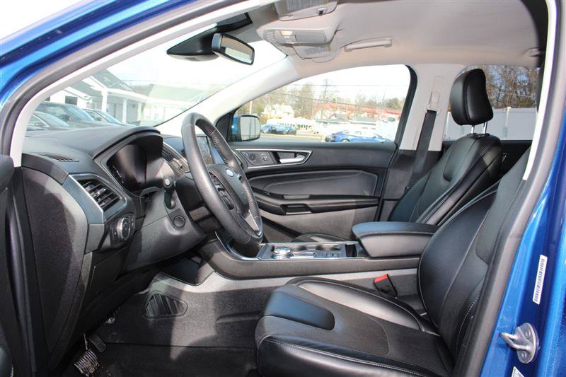 Used 2022 Ford Edge Titanium w/ Equipment Group 301A AWD/4WD image 10