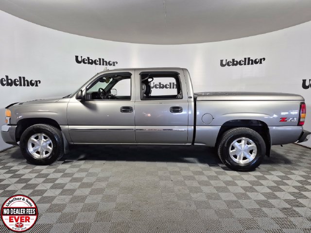 Used 2006 GMC Sierra 1500 SLT w/ Onstar Plus Package AWD/4WD image 4