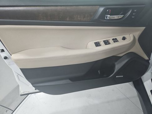Used 2016 Subaru Outback 2.5i Limited image 11
