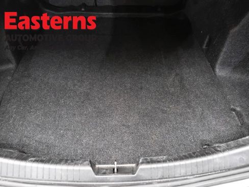 Used 2024 Chevrolet Malibu LT FWD image 9