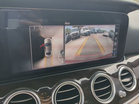 Used 2020 Mercedes-Benz E 350 Sedan image 7