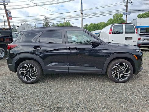 Used 2025 Chevrolet TrailBlazer RS w/ Convenience Package AWD/4WD image 9