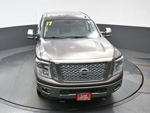 Used 2017 Nissan Titan Platinum Reserve image 40