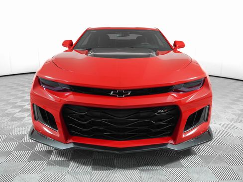 Used 2017 Chevrolet Camaro ZL1 image 2