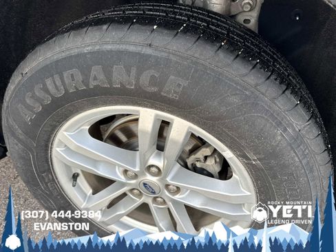 Used 2022 Ford Explorer XLT w/ Equipment Group 202A image 21