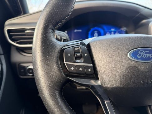 Used 2022 Ford Explorer ST w/ ST Street Pack image 17