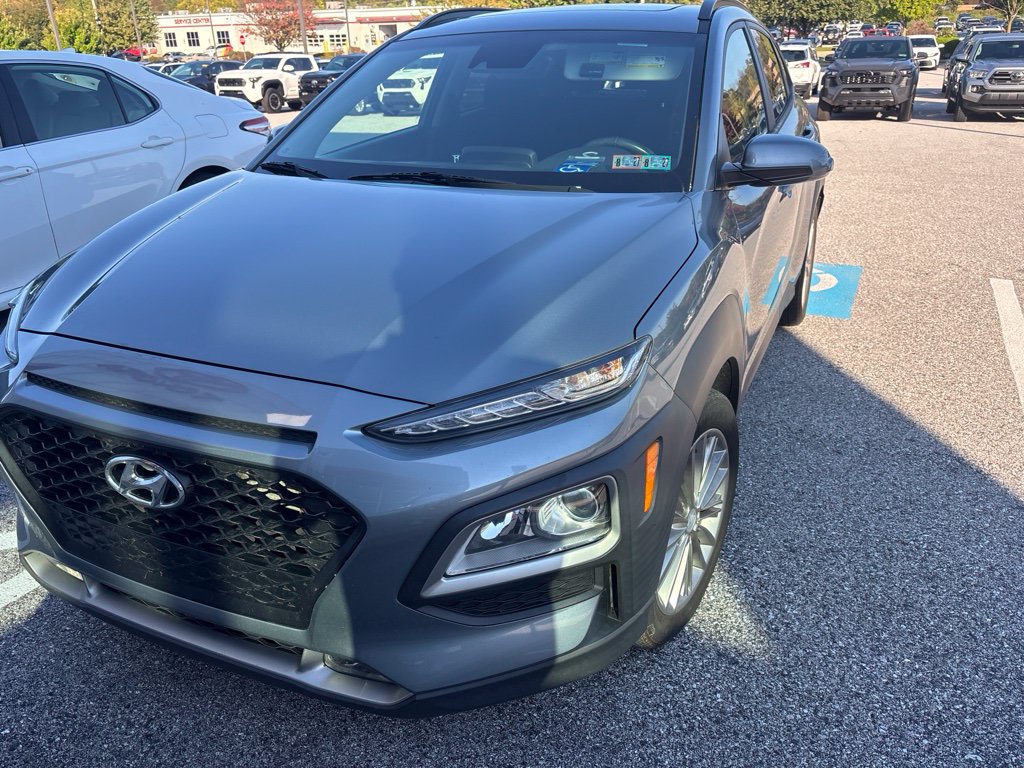 Used 2020 Hyundai Kona SEL Plus AWD/4WD image 2