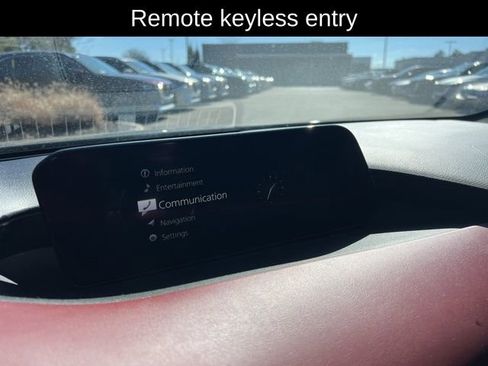 Used 2021 MAZDA MAZDA3 s image 8