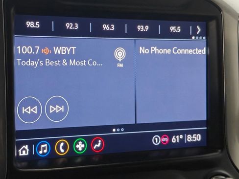 Used 2021 Chevrolet Silverado 1500 LT w/ Convenience Package II image 33