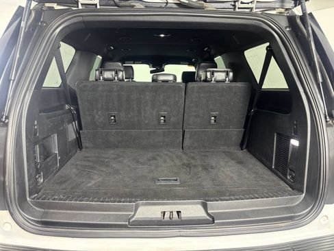 Used 2019 Ford Expedition Max XLT w/ Equipment Group 201A AWD/4WD image 13