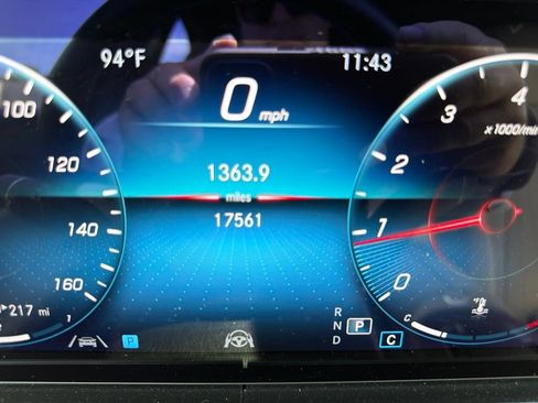 Used 2022 Mercedes-Benz E 350 Sedan image 7