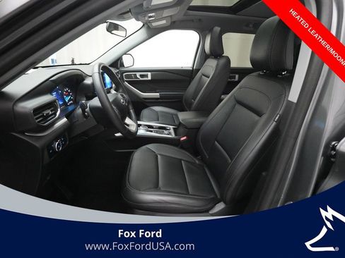 Used 2024 Ford Explorer XLT w/ Equipment Group 202A image 7