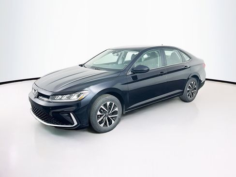 Used 2025 Volkswagen Jetta S image 3