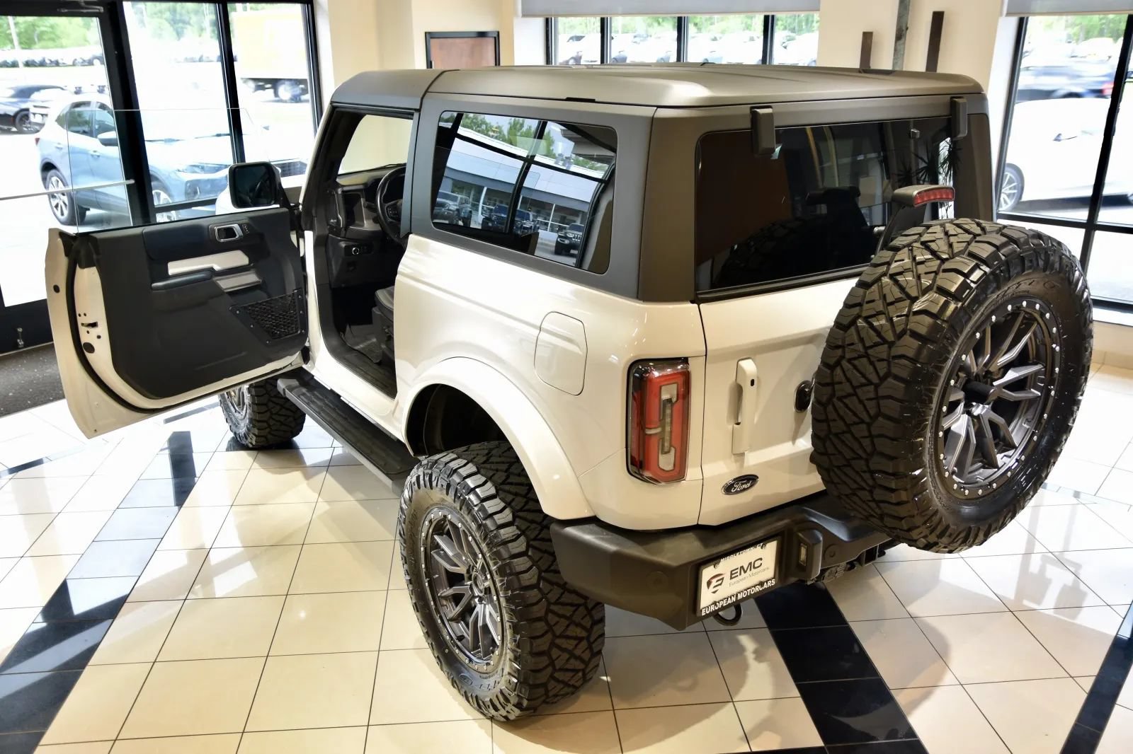 Used 2023 Ford Bronco Outer Banks AWD/4WD image 8