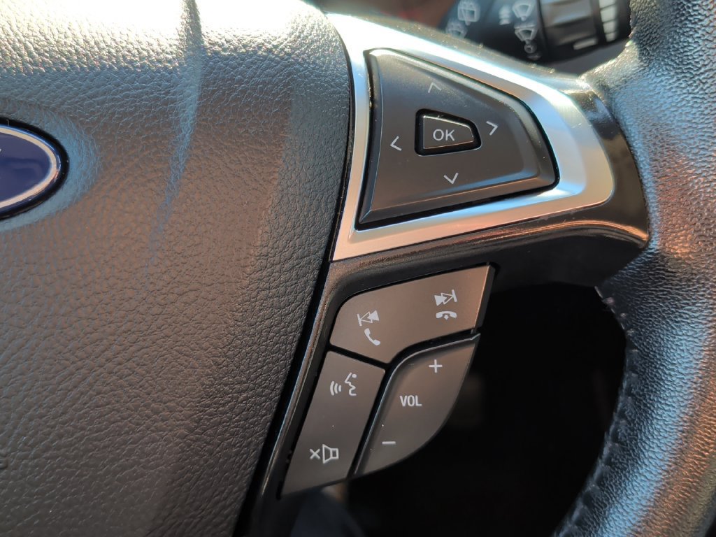 Used 2024 Ford Edge SEL AWD/4WD image 13