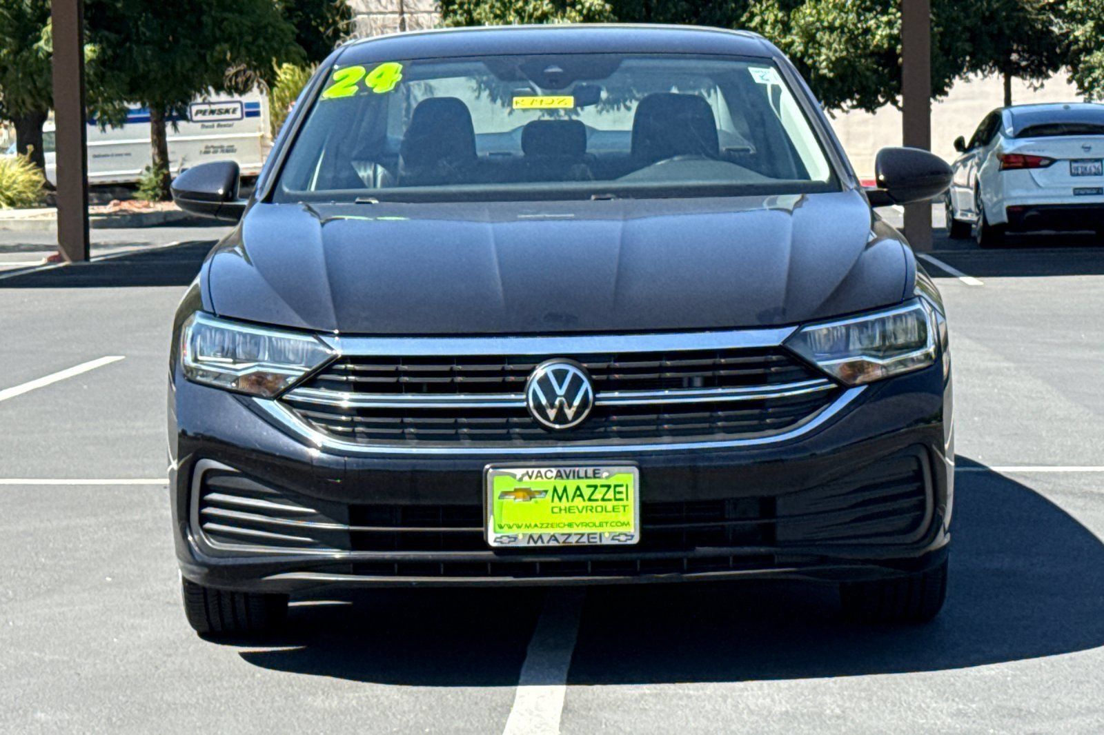 Used 2024 Volkswagen Jetta SE FWD image 7