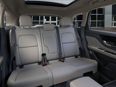 New 2025 Lincoln Corsair FWD w/ Equipment Group 101A image 11