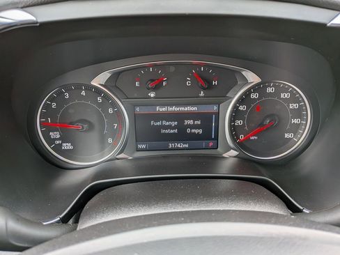 Used 2025 Chevrolet Blazer LT FWD image 16