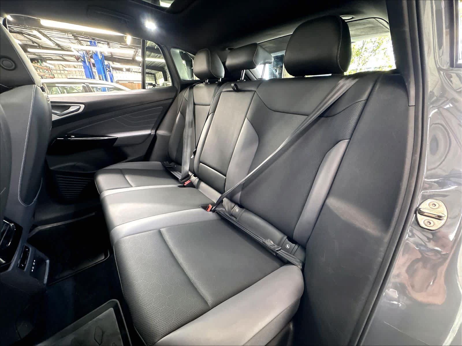 Used 2023 Volkswagen ID.4 Pro S Plus AWD/4WD image 25