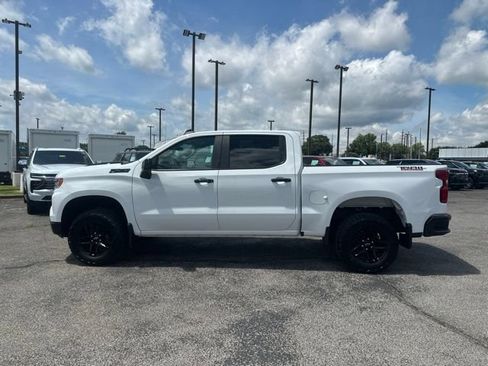 Used 2023 Chevrolet Silverado 1500 LT Trail Boss w/ LPO, Dark Essentials Package AWD/4WD image 6