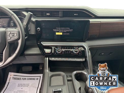 Used 2025 GMC Sierra 2500 Denali Ultimate image 13