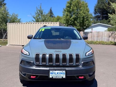 Used 2014 Jeep Cherokee Trailhawk w/ Leather Interior Group AWD/4WD image 2