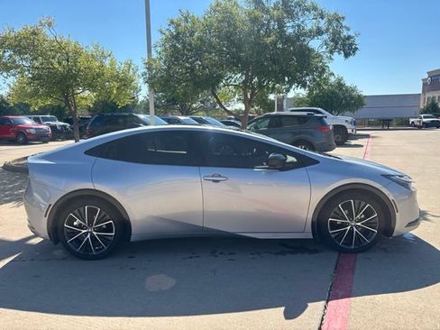 Used 2024 Toyota Prius Limited w/ Limited Premium Package FWD image 4