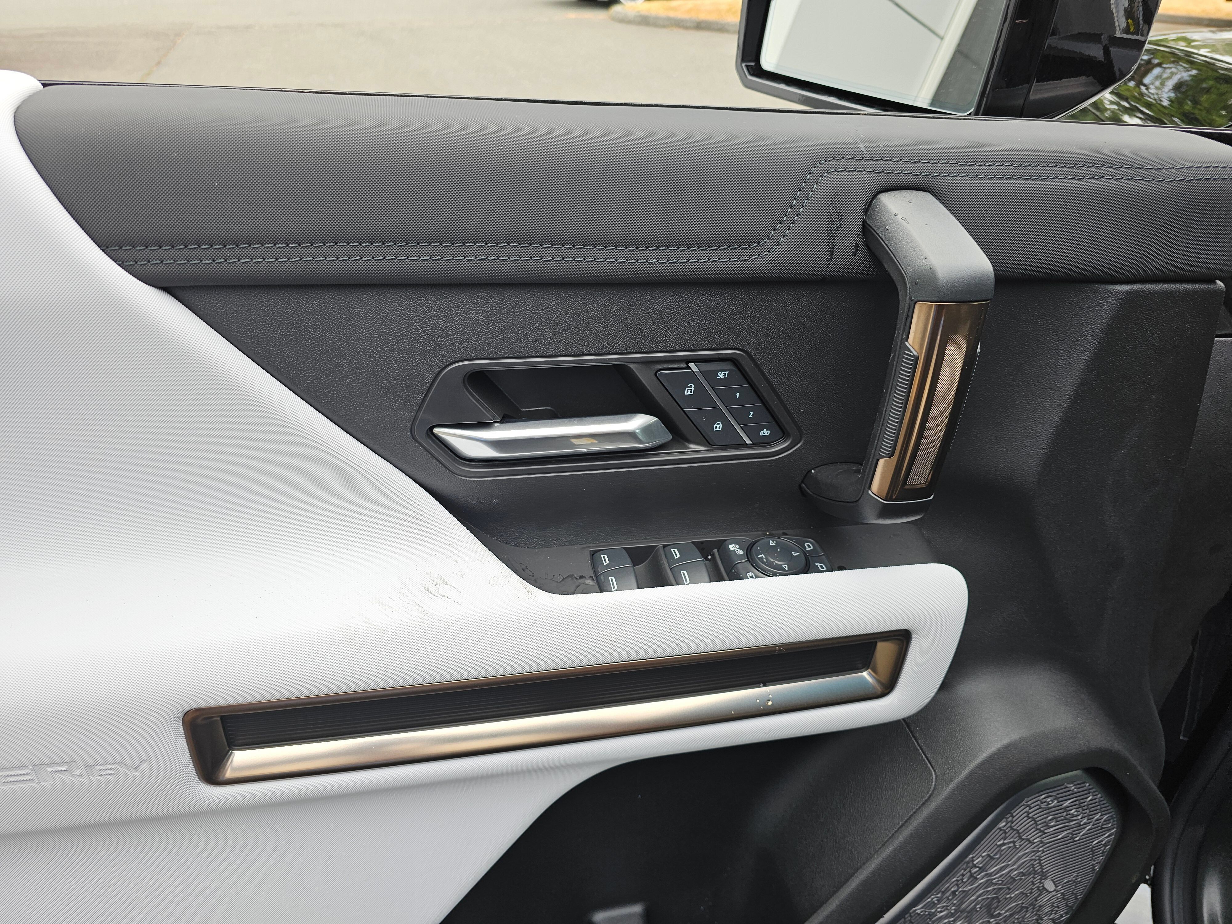 New 2024 GMC Hummer EV 2X AWD/4WD image 28