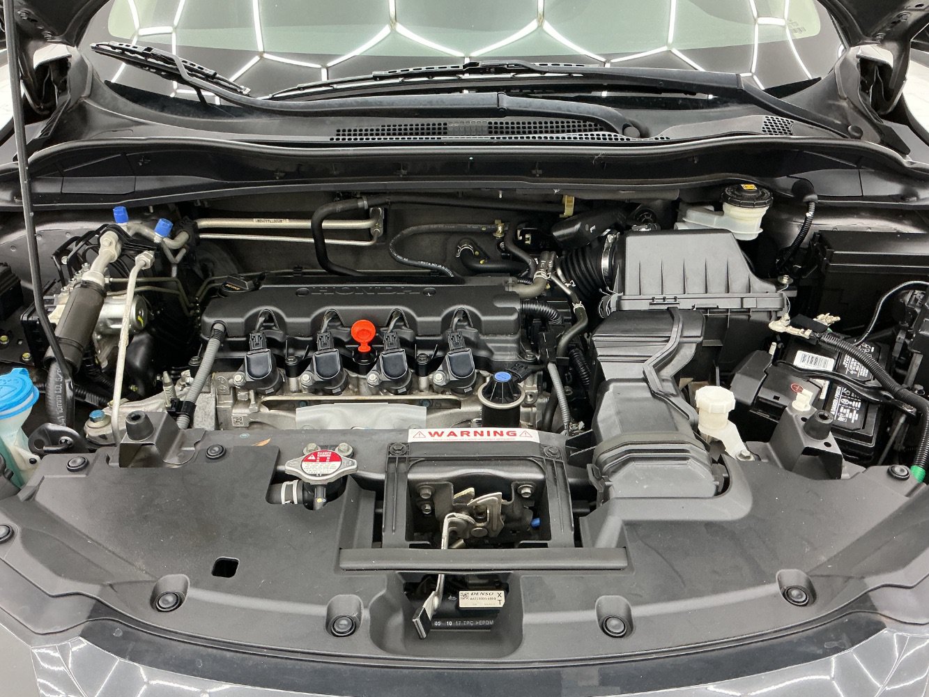 Used 2018 Honda HR-V LX image 40