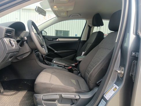 Used 2020 Volkswagen Passat 2.0T S image 9