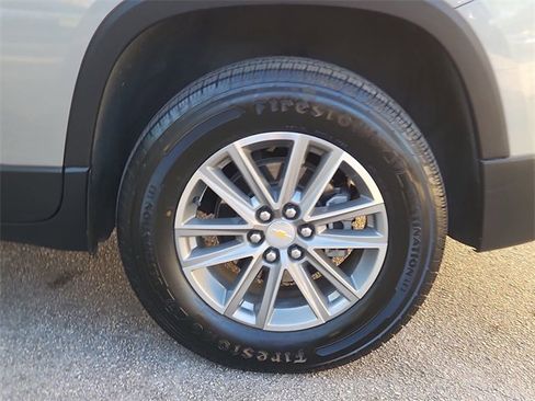 Certified 2023 Chevrolet Traverse LT image 31