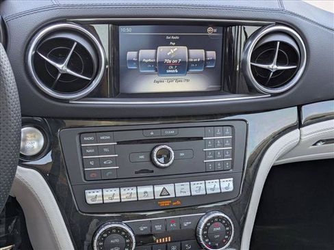 Used 2017 Mercedes-Benz SL 550 image 15