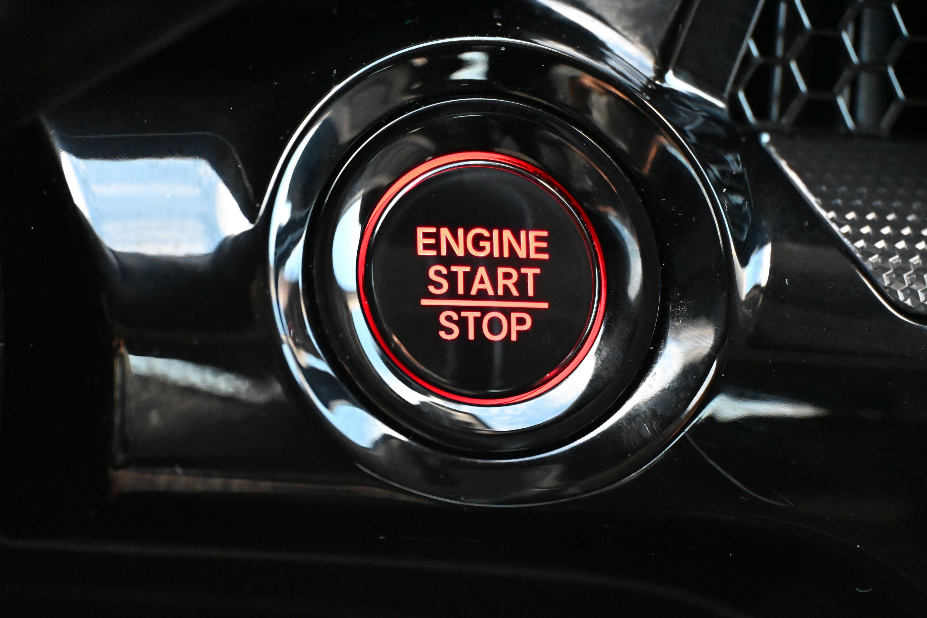 Used 2025 Honda CR-V EX-L image 39