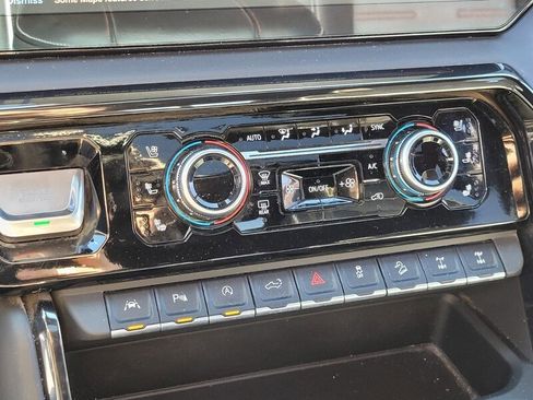 Used 2024 GMC Sierra 1500 AT4X image 25