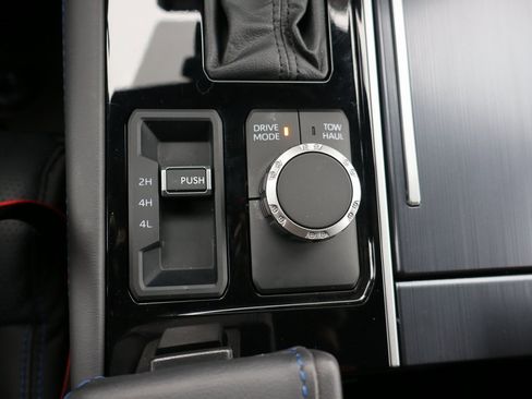 Used 2025 Toyota Tundra Platinum image 10