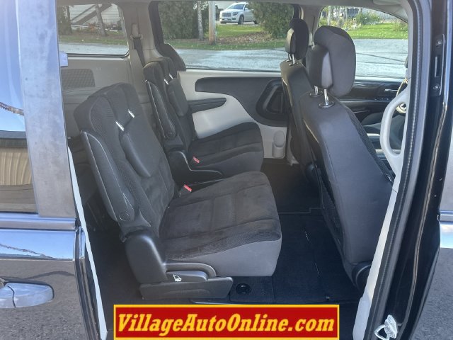 Used 2019 Dodge Grand Caravan SE w/ UConnect Hands-Free Group FWD image 27
