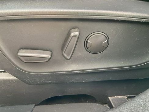 Used 2024 Ford Escape ST-Line w/ Cold Weather Package image 22