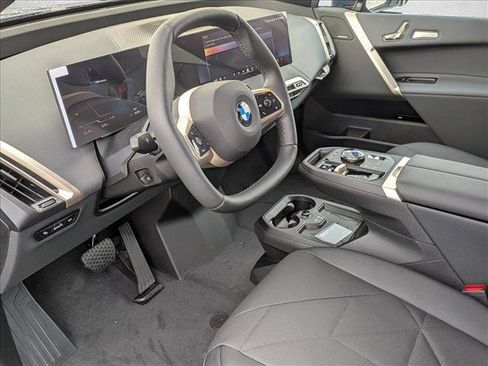 Used 2026 BMW iX xDrive45 AWD/4WD image 3