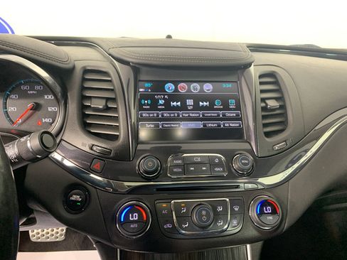 Used 2018 Chevrolet Impala Premier FWD image 25
