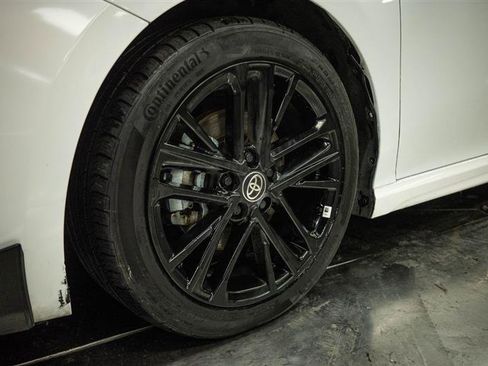 Used 2025 Toyota Camry SE w/ Multimedia Upgrade Package image 3