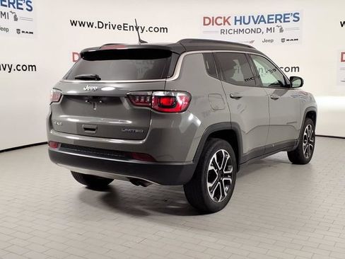Used 2022 Jeep Compass Limited AWD/4WD image 4