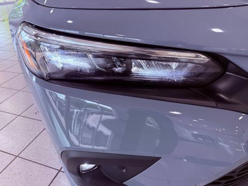 Used 2024 Honda Civic Touring image 15