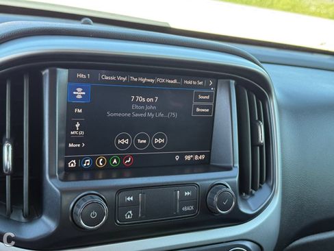 Used 2022 Chevrolet Colorado ZR2 AWD/4WD image 27