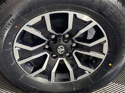 Used 2023 Toyota Tacoma TRD Sport image 27
