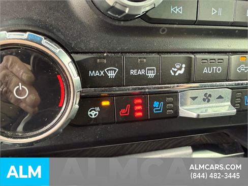 Used 2024 Ford F250 Platinum image 28